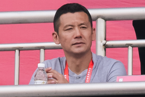 河南足球俱乐部宣布杨晨辞职